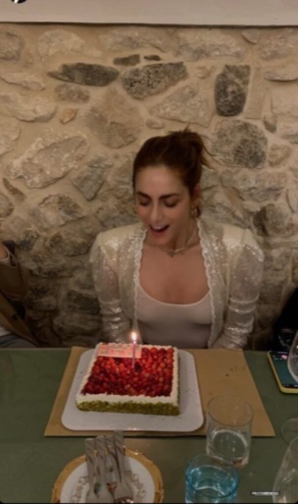 Miriam Leone, festa di compleanno a Scicli