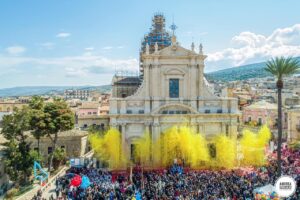 La pasqua a Comiso interrotta dalla pioggia