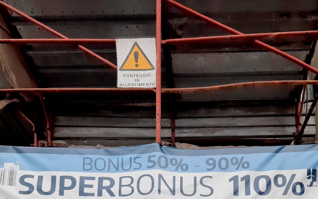 Superbonus, proroga villette e cessione crediti: cosa cambia col Def