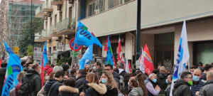 Pfizer: Orlando, auspico soluzioni per il sito di Catania