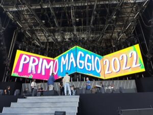 Primo Maggio, Ambra e Bugo conducono, nel cast anche Cocciante
