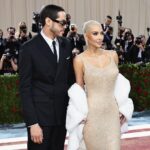 Kim Kardashian al Met con l'abito originale di Marilyn Monroe