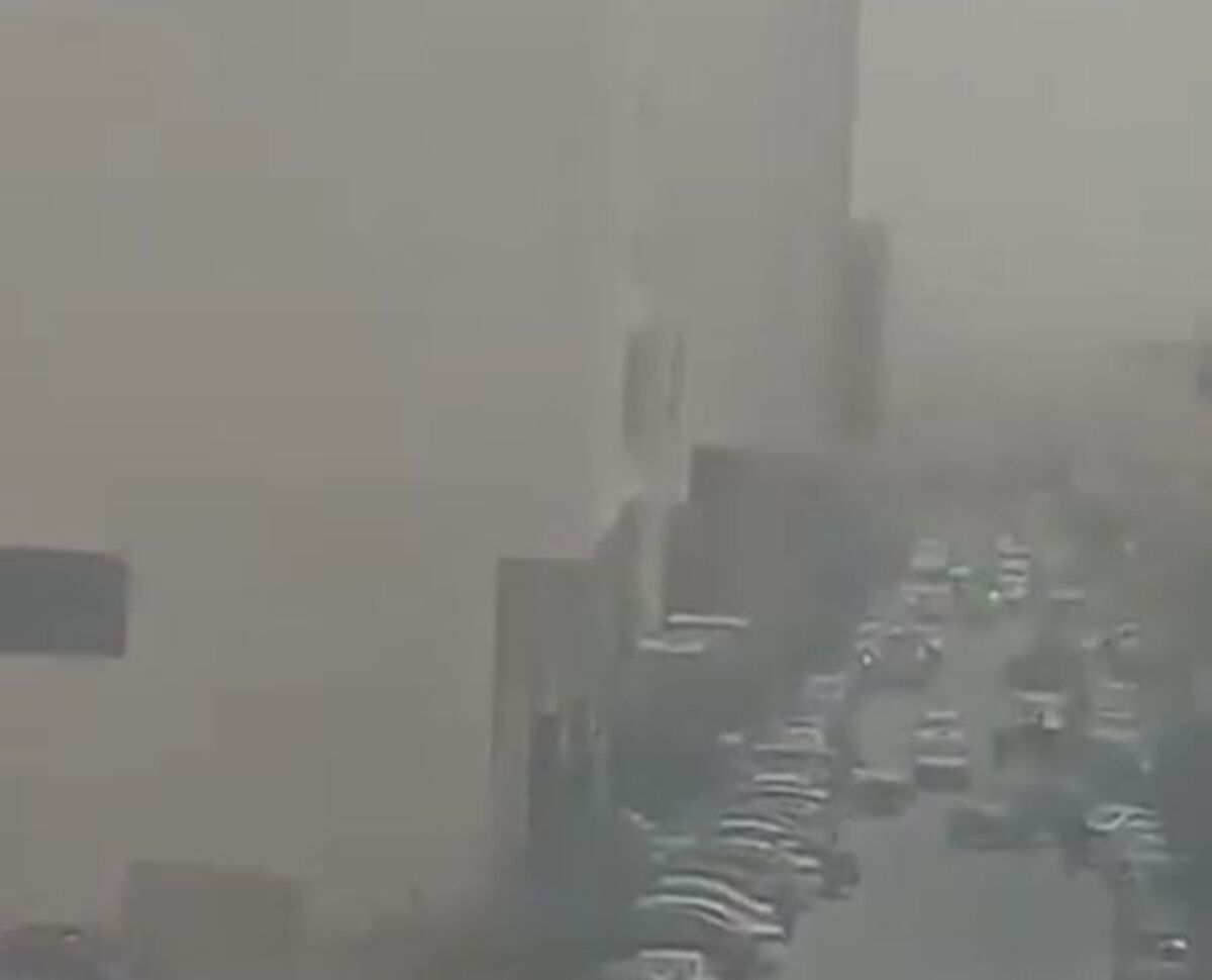 La tempesta di sabbia del Sahara in Tunisia VIDEO
