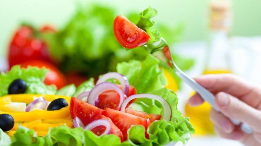 Colesterolo alto: tutti i sintomi a cui fare attenzione e la dieta tipo