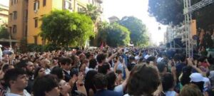 Morandi canta 'C'era un ragazzo