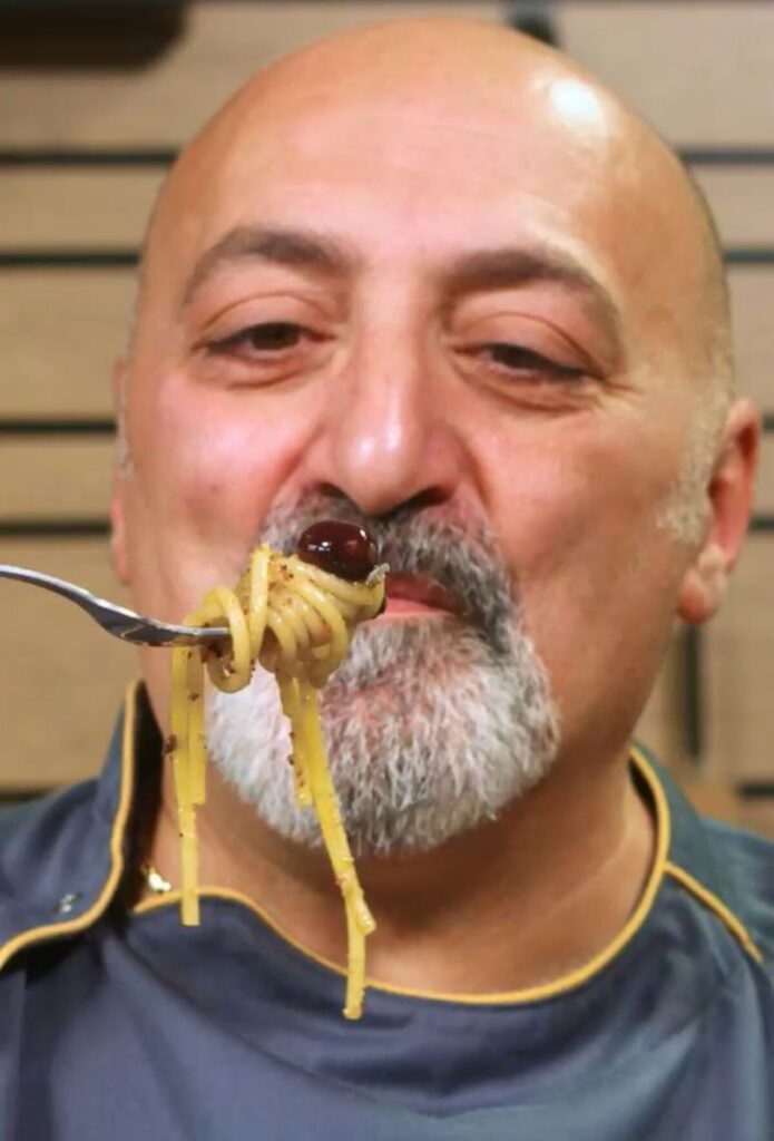 Gli spaghetti alla siciliana secondo Luca Pappagallo VIDEO