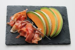 Dimagrire mangiando melone, ecco la dieta da seguire per perdere 8 Kg