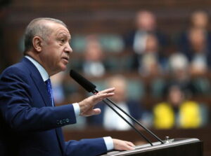 Turchia convoca amb