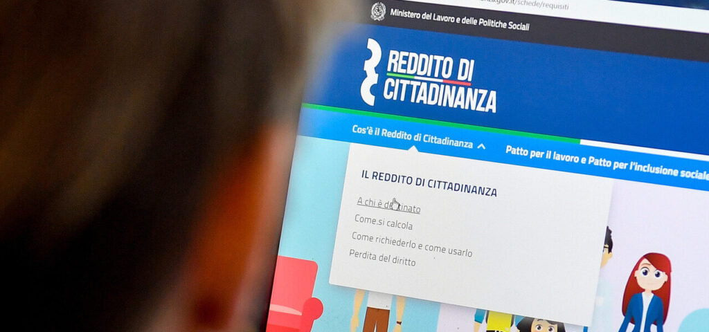 Reddito cittadinanza, due trucchi per averlo pure con l'Isee alto