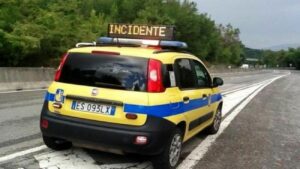 Scontro frontale nel Palermitano: un morto e un ferito