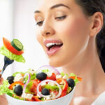 Gastrite: dieta consigliata,  cibi da evitare e rimedi naturali
