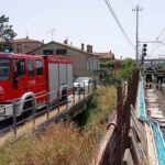 Operaio morto travolto da treno mentre lavora lungo binari