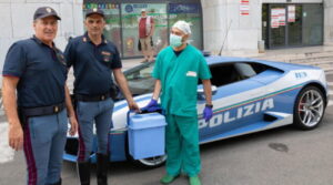 Trapianto di rene ad "alta velocità" sulla Lamborghini della polizia