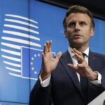 Macron, accelerare decisioni Ue sull'energia