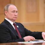 Putin: risponderemo se truppe Nato in Finlandia e Svezia