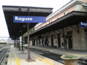 Treno Ragusa-Palermo, i disagi sono dovuti a lavori e finiranno a settembre