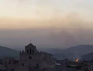 Incendio domato a Monterosso Almo VIDEO