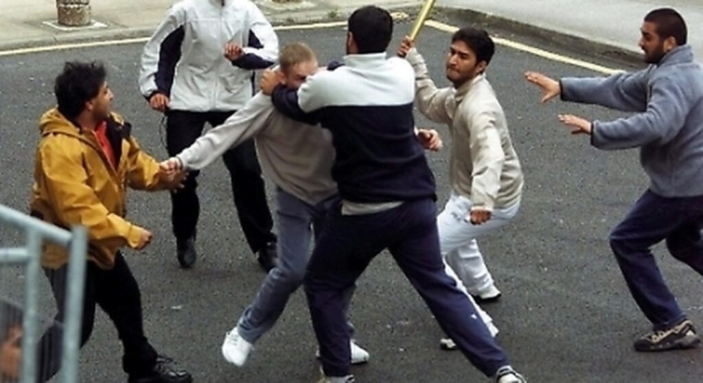 Rissa in pieno centro a Vittoria tra extracomunitari