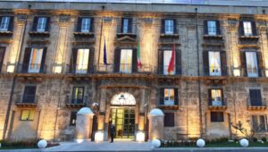 Regione Sicilia, 47.828 euro spesi in un anno in pubblicazioni