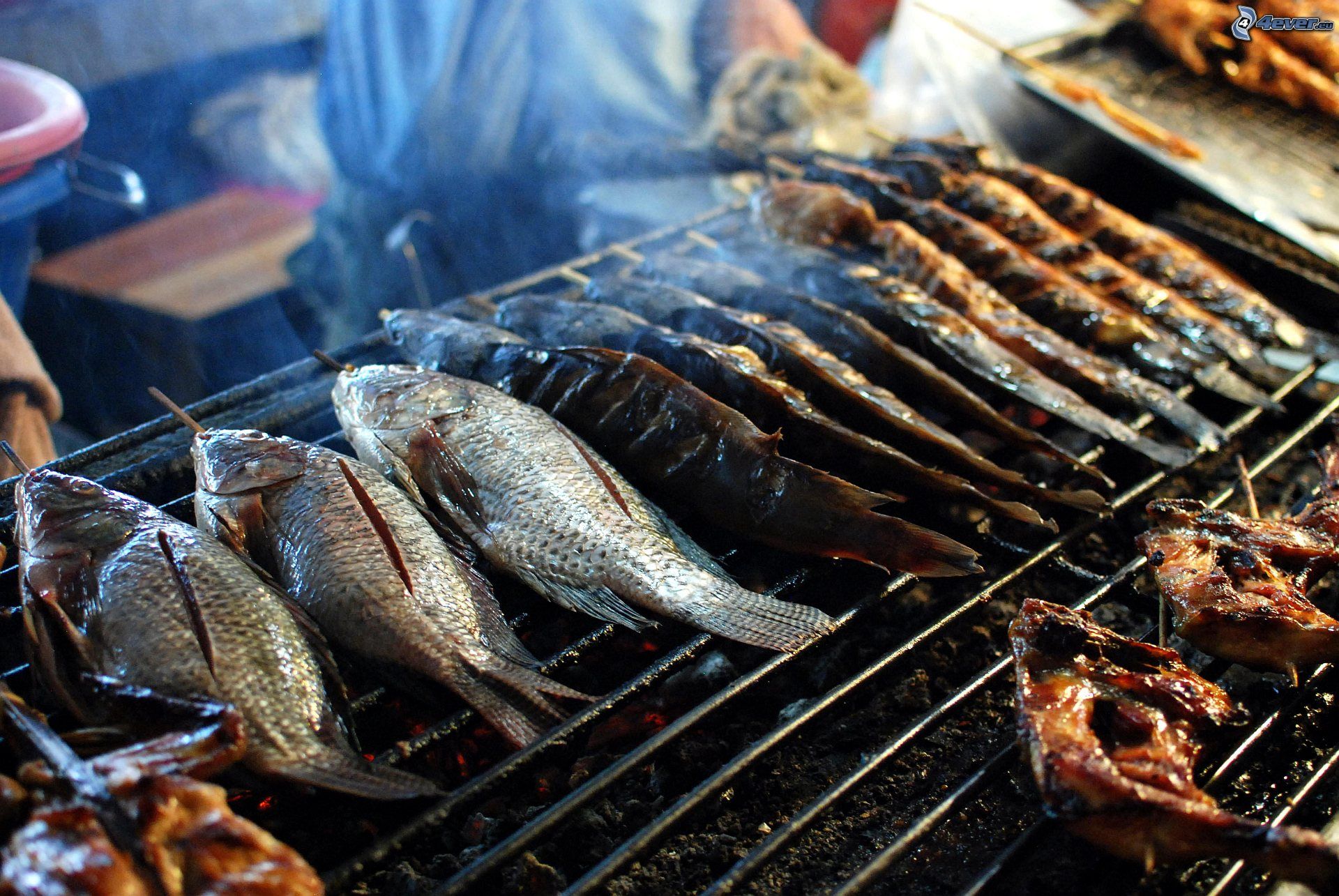 Acate, 4 sagre ad agosto: pesce, arancina, salsiccia e ricotta