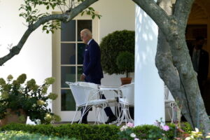 Joe Biden è positivo al Covid, 'sintomi lievi'