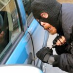 Furti d'auto, 6 consigli per non farsi rubare la macchina in estate