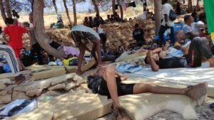 Migranti: Fsp polizia, mancano mediatori hotspot Lampedusa