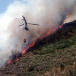 Incendi: riprende fuoco a Savogna, evacuate 25 famiglie