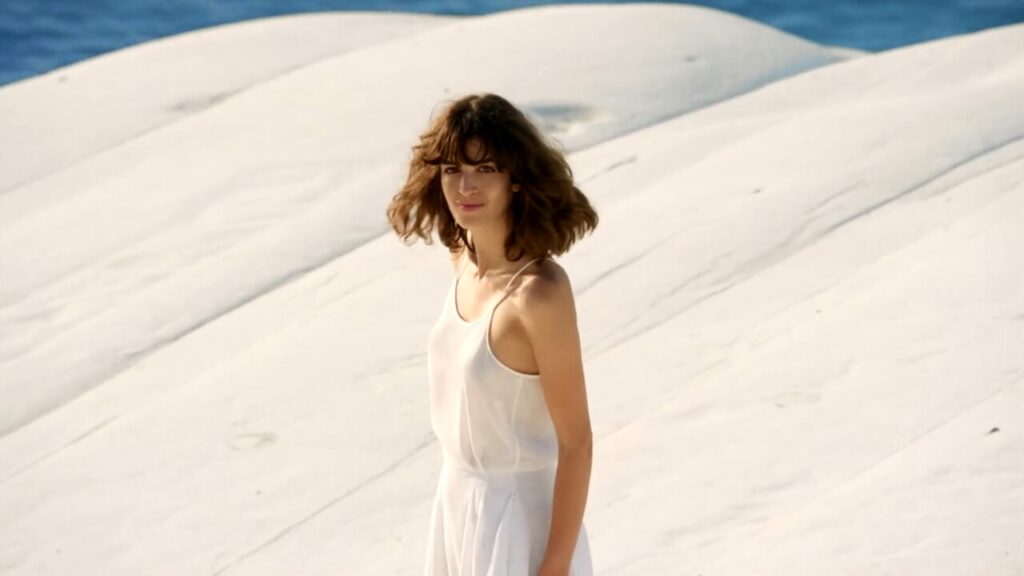 Giorgio Armani sceglie la Scala dei Turchi per lanciare &ldquo;Acqua di Gioia&rdquo;