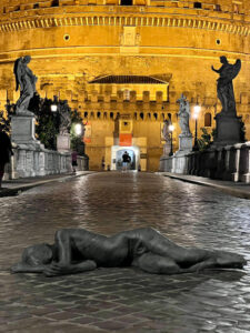 A Castel Sant'Angelo 'spunta' il giovane profugo di Jago
