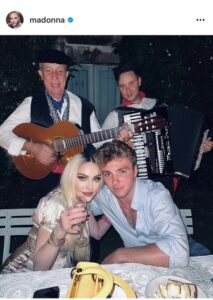 Madonna festeggia in Sicilia compleanno suo e del figlio