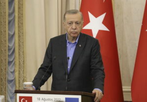 Erdogan, Usa e Occidente alimentano terrorismo in Siria