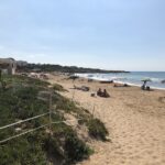 Punta Braccetto, bambina rischia di annegare, salvata da finanziere