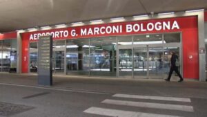 Ryanair sega il volo Comiso-Bologna