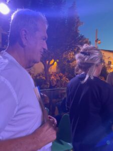 Mario Testino, fotografo di Lady Diana e Madonna, alla festa delle Milizie