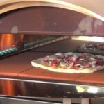 Caro bollette, ristoratore  chiude la pizzeria