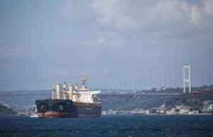 Nave ucraina diretta in Italia arenata a Istanbul