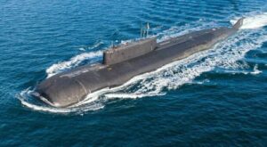 Un sottomarino nucleare russo nel canale di Sicilia