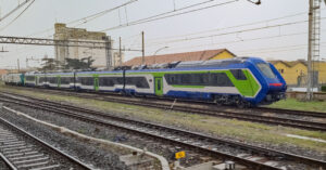 Il treno ibrido blues Modica-Caltanissetta è già in ritardo