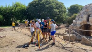 La summer school dei topografi nei siti archeologici camarinensi