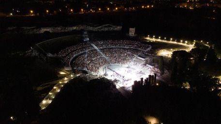 Musica:Teatro Greco Siracusa,in 6 serate incasso 1,4 ml euro