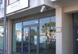 Agenzia Entrate e Dogane, 1.880 posti in palio in 3 concorsi: i bandi