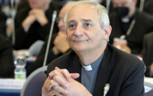 Caro bollette, campanili spenti, cardinal Zuppi: ‘Non c’è Pantalone”