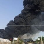 Allarme diossina nell’aria, enorme colonna di fumo denso in cielo