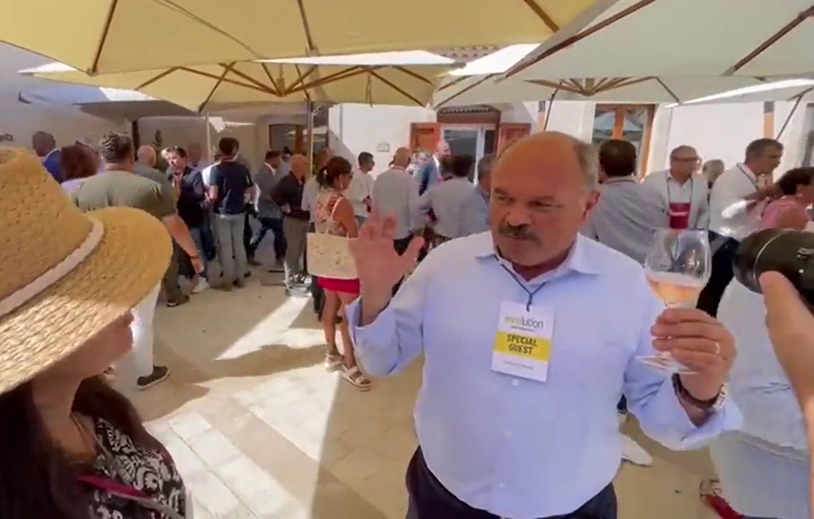 Oscar Farinetti a Chiaramonte Gulfi: «Tonda Iblea da valorizzare» VIDEO