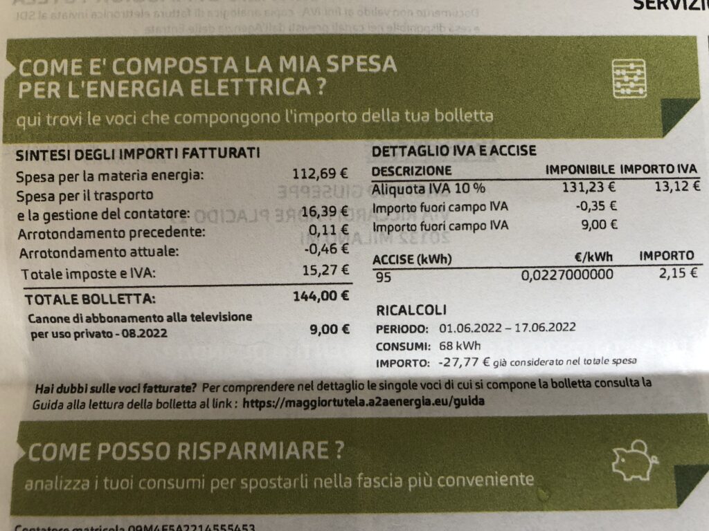 Caro energia? Il 30% della bolletta sono altre spese