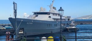 Eolie Diego Della Valle a Salina con il suo yacht Altair