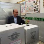 Regionali: candidato Renato Schifani vota a Palermo