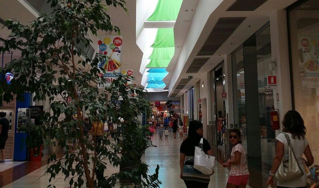 Beni durevoli, ogni famiglia ragusana spende in media 2