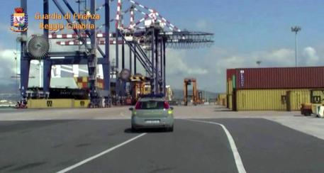 Droga: traffico con base in porto Gioia Tauro, 36 arresti